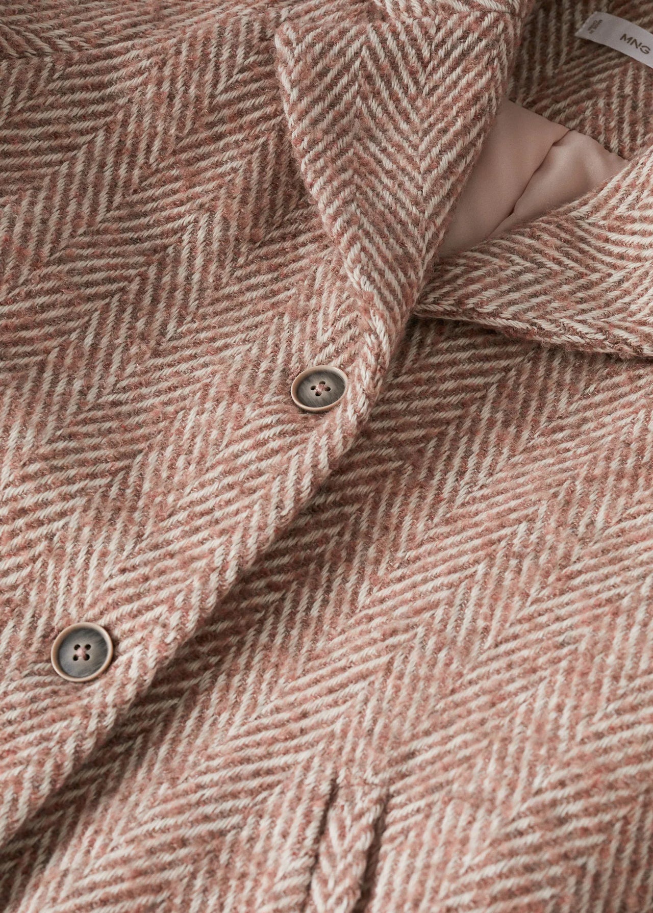 Herringboned fabric coat
